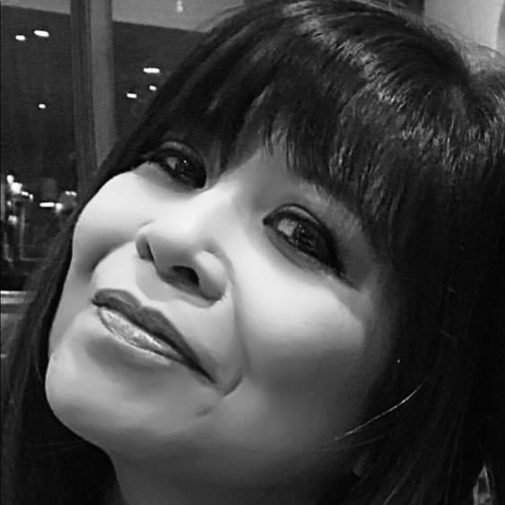 Meet your Posher, Rowena